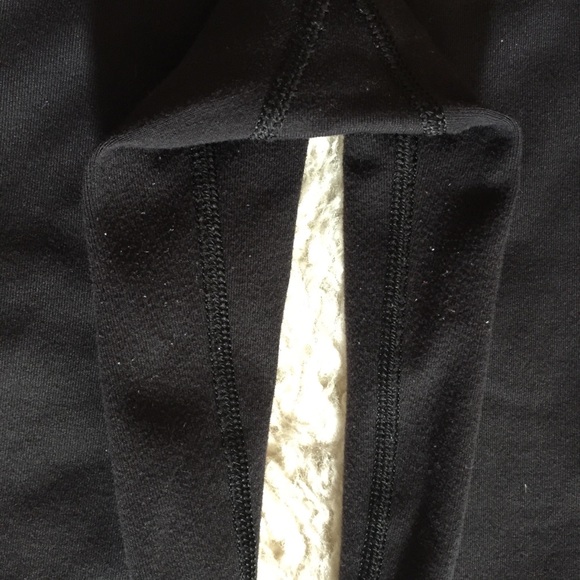 Lululemon Astro Pant - Picture 8 of 8